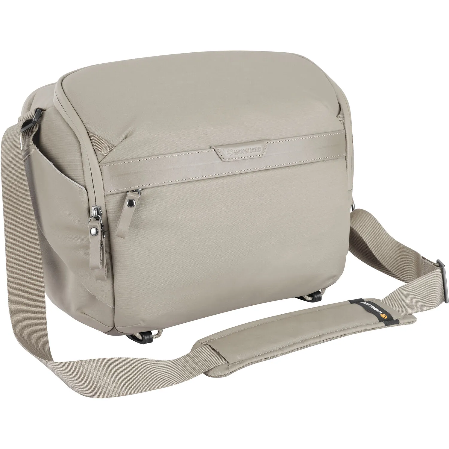 Vanguard VEO Metro Shoulder Bag (Cream, 7L)