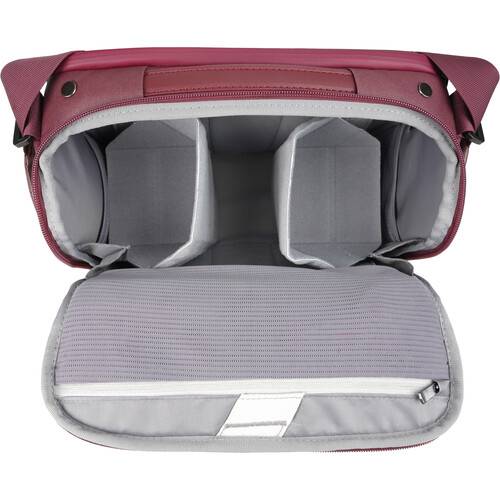 Vanguard VEO Metro Shoulder Bag (Magenta, 7L)